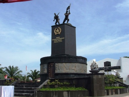 PUBLIC SCULPTURE